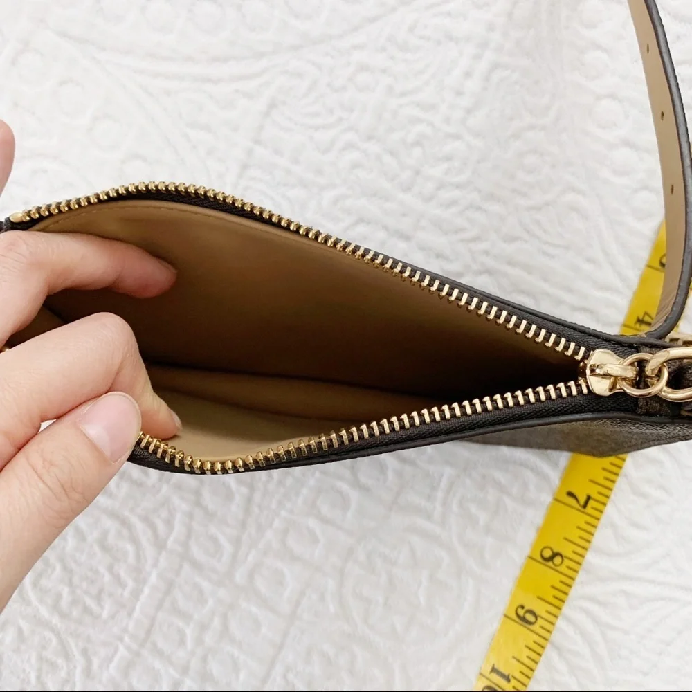 Michael Kors MK Signature‎ Metal Chain Leather Fanny Pack Belt Bag